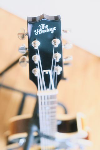 Guitarra Heritage 575 Sunburst