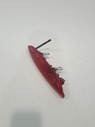 LUZ CENTRAL DE FRENO PEUGEOT 208 (P2) (2)