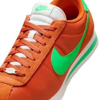 Zapatilla Deportiva Nike Cortez Textil Naranja.