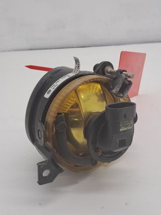 FARO ANTINIEBLA DERECHO VOLKSWAGEN UP! (122)