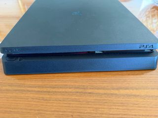 Pack PS4 1TB + Mando + 7 Juegos