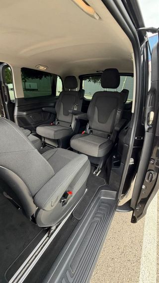 Mercedes-Benz Clase V220 2015