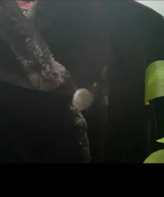 Abrigo piel sintética marrón