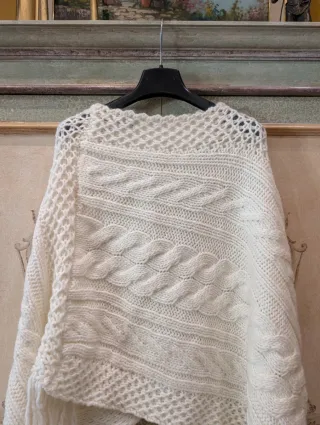 Mantella Lana Bianca Eleonora Amedei