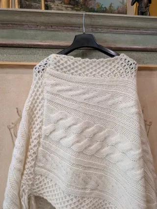 Mantella Lana Bianca Eleonora Amedei