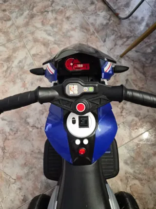 Moto Eléctrica Infantil Azul y Negra