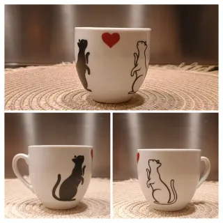 Tazzina con gatti e cuore in vinile
