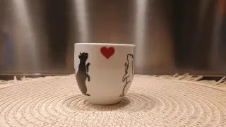 Tazzina con gatti e cuore in vinile