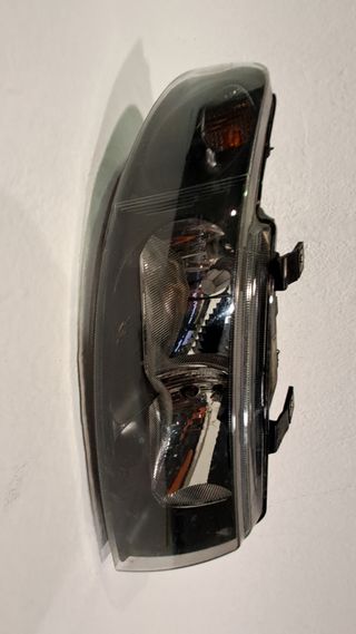 FARO IZQUIERDO SEAT TOLEDO (1M2) (2)