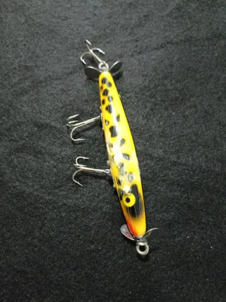 Señuelo pesca Shakespeare Slim Jim Hong Kong