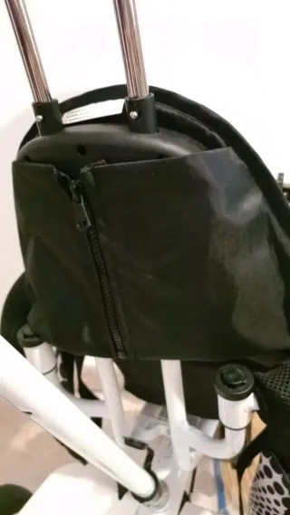 Triciclo para empujar  y pedalear con sombrilla