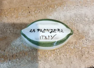 Barchetta in porcellana Made in Italy La Faenzera