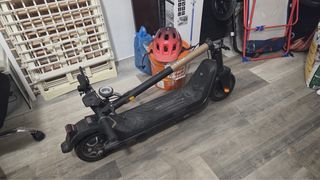 Patinete eléctrico plegable niu.