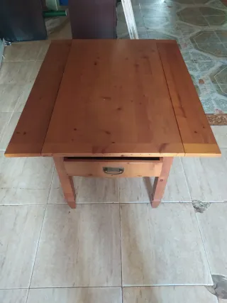 Mesa de centro de madera