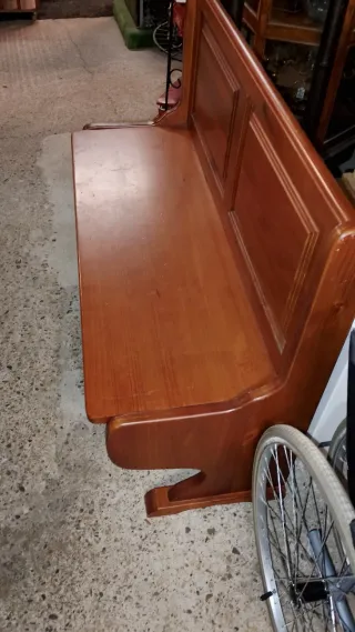 Banco de madera con baúl. 2a OPORTUNITAT.