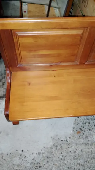 Banco de madera con baúl. 2a OPORTUNITAT.