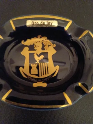 Cenicero Porcelana Oro de Ley Decorativo