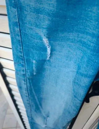 Jeans OVS skinny strappati taglia 46