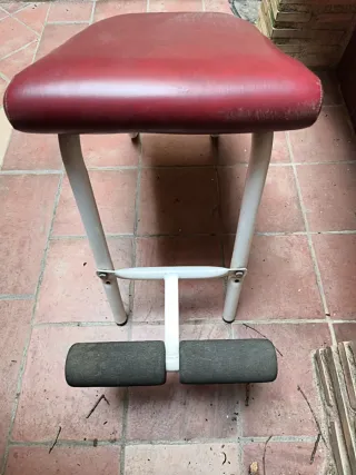 Banco de musculación rojo