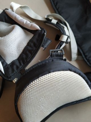 Mochila portabebé ergonómica con asiento