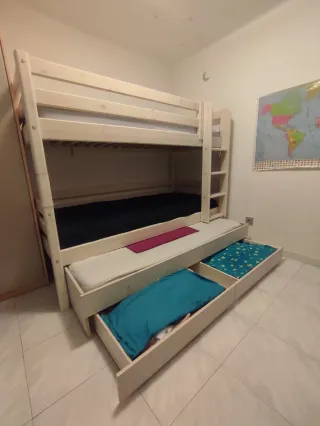 Cama triple Flexa madera clara
