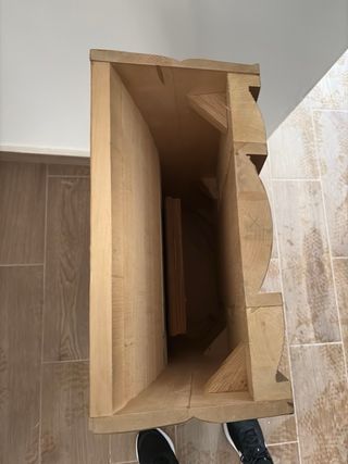 Mesa de comedor de madera