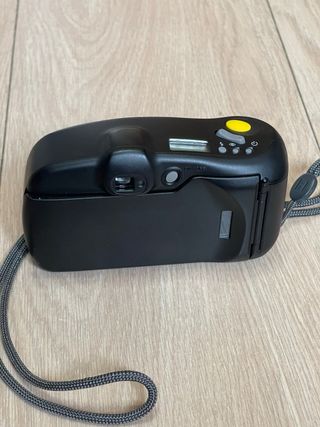 Minolta Riva Zoom Pico AF