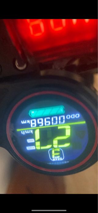 Patinete Eléctrico Negro para reparar/piezas.