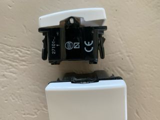 Interruptores Dobles Simon