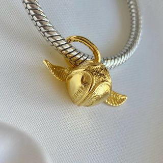 CHARM HARRY POTTER SNITCH DORADA QUIDDITCH