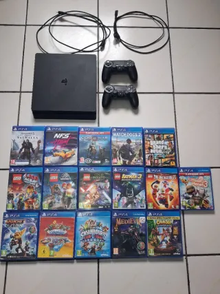 PS4 Slim + 2 Comandos + 16 Jogos