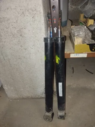 Urge vender por cambio de domicilio Amortiguadore