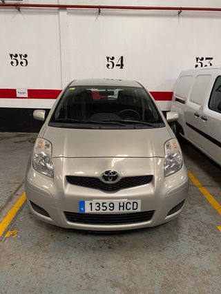 Toyota Yaris 2011
