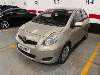 Toyota Yaris 2011