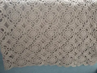 Mantel crochet artesano color tostado, nuevo
