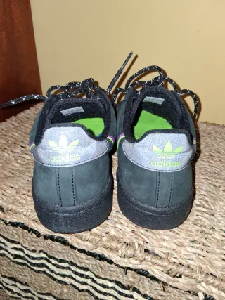 Zapatillas Adidas Talla 40 Negras y Verdes