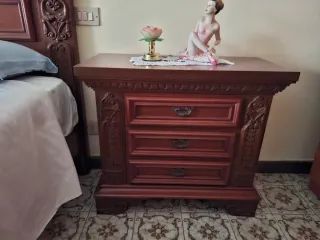 Camera da letto completa legno massello