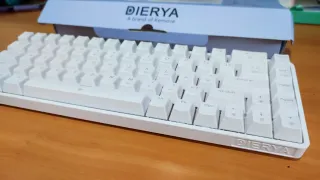 Teclado Mecánico GAMING Blanco 60%