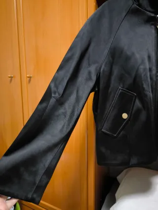 Cazadora Zara Negra Talla S