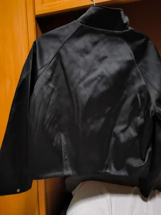 Cazadora Zara Negra Talla S