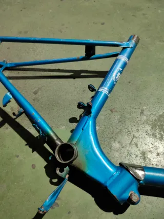 Cuadro BH antigua azul