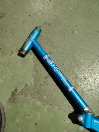 Cuadro BH antigua azul