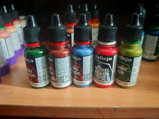 Botes Pintura Vallejo Game Air y Gamer. Color