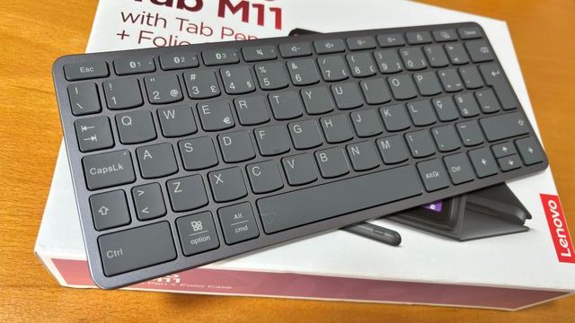 Lenovo Tab M11 com capa e Tab Pen
