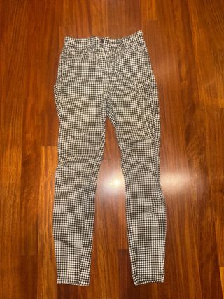 Pantalones de cuadros blanco y negro