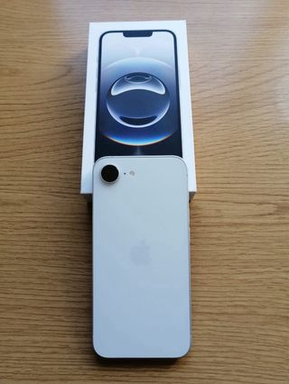 iPhone 16e + funda de regalo