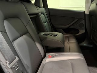 Tesla Model Y Gran Autonomía 4WD