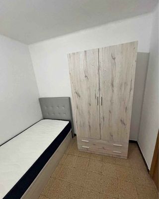 Canapés colchones armarios sofás