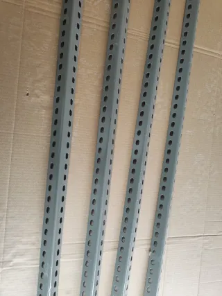 4 Barre metalliche da 2,26m per scaffalature