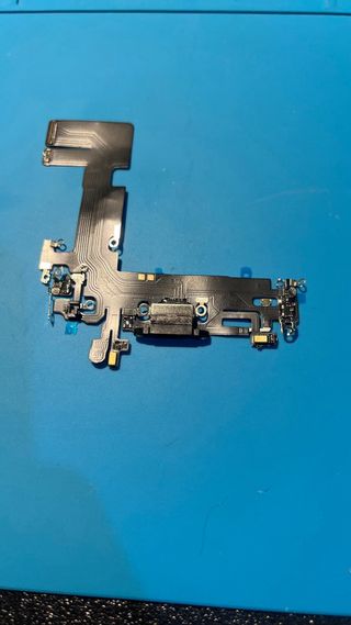 Puerto de carga iPhone 13